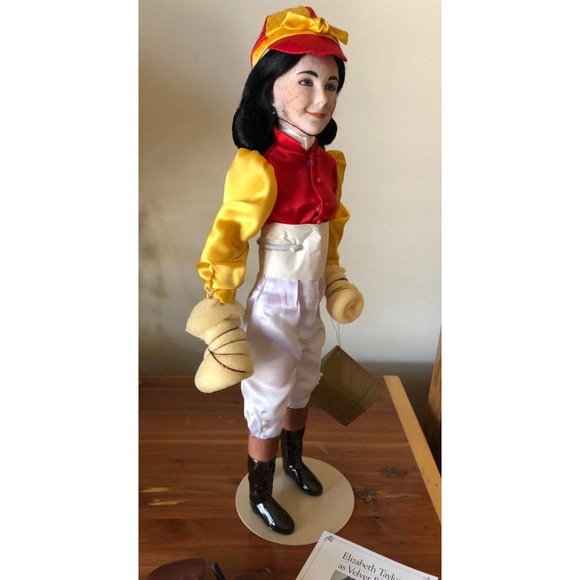 Elizabeth Taylor Franklin Mint National Velvet Porcelain Doll, Box, Everything. - Picture 3 of 6